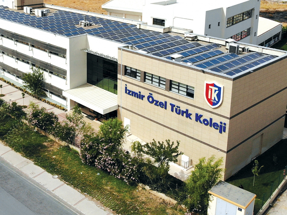 İTK Bornova Ortaokulu kampüs fotoğrafı