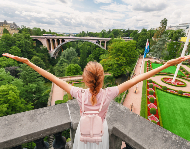 Üniversite Adayları Neden Yurt Dışında Eğitim Almayı Tercih Ediyorlar?