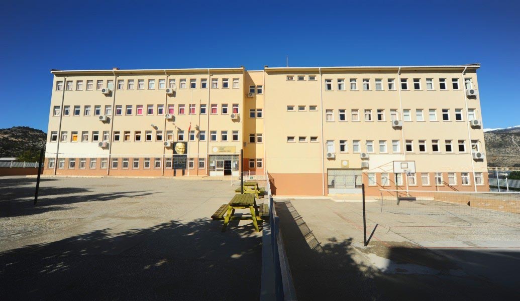 Demre Anadolu Lisesi kampüs fotoğrafı