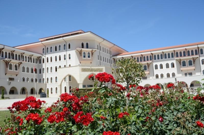 Cedide Abalıoğlu Anadolu İmam Hatip Lisesi Fotoğrafları 1