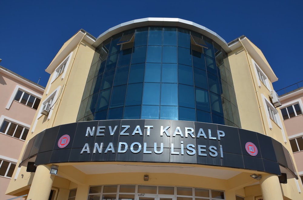 Nevzat Karalp Anadolu Lisesi Fotoğrafları 2