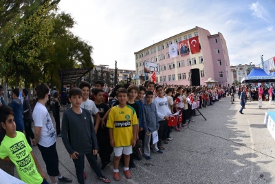 Lütfi Ege Ortaokulu fotoğraf 1