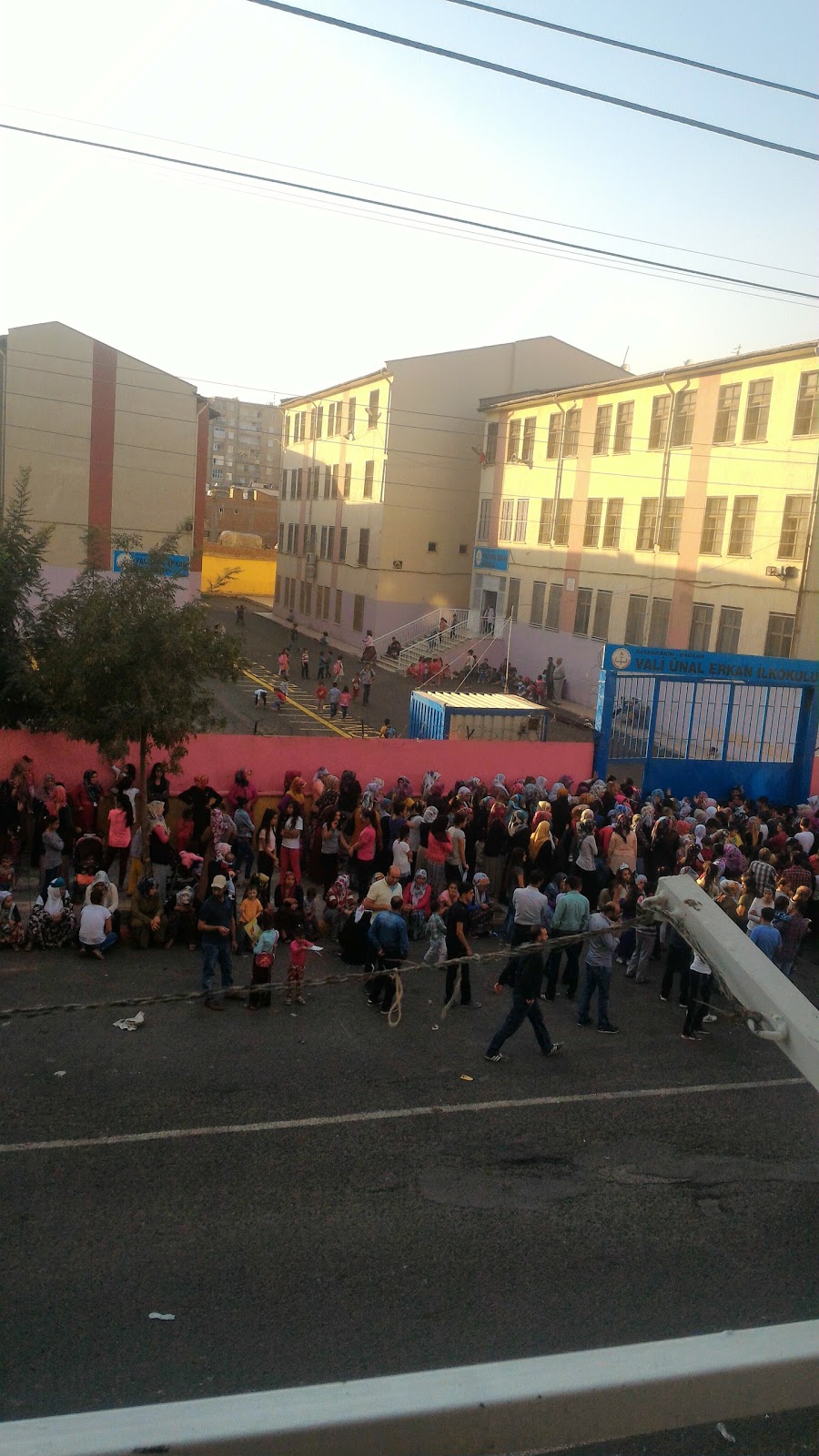 Vali Ünal Erkan Ortaokulu Fotoğrafları 1