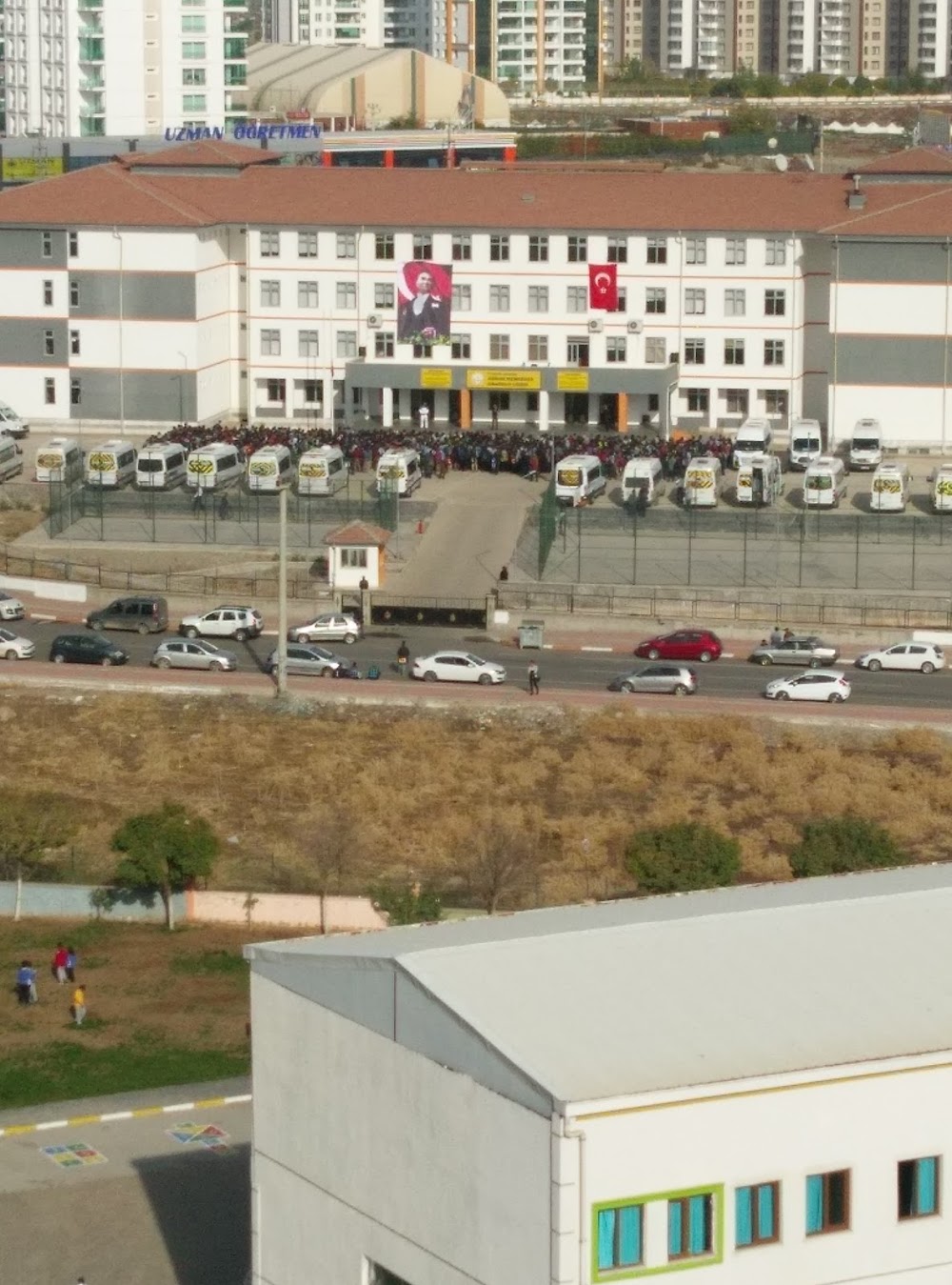 Kayapınar Adnan Menderes Anadolu Lisesi Fotoğrafları 3