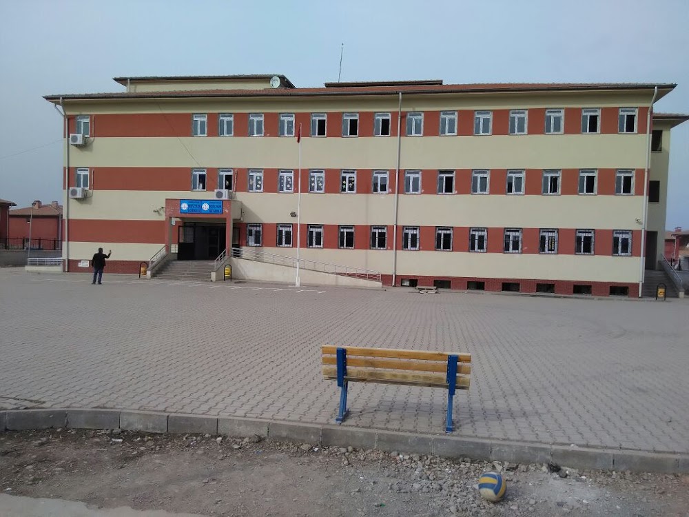 Beşyüzevler Ortaokulu Fotoğrafları 1