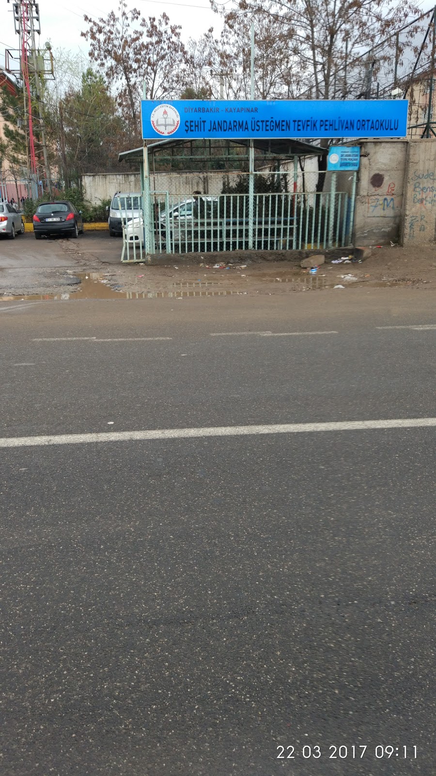 Şehit Jandarma Üsteğmen Tevfik Pehlivan Ortaokulu Fotoğrafları 1