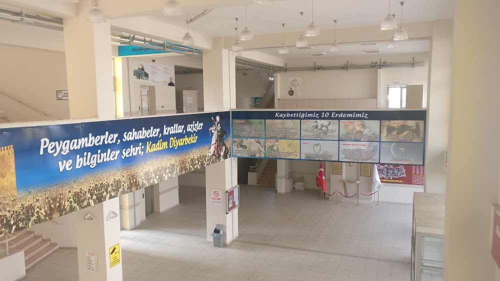 Şehit Mehmet Bora Tayfur Anadolu Lisesi Fotoğrafları 1