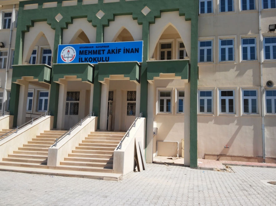 Kayapınar Mehmet Akif İnan İlkokulu Fotoğrafları 1
