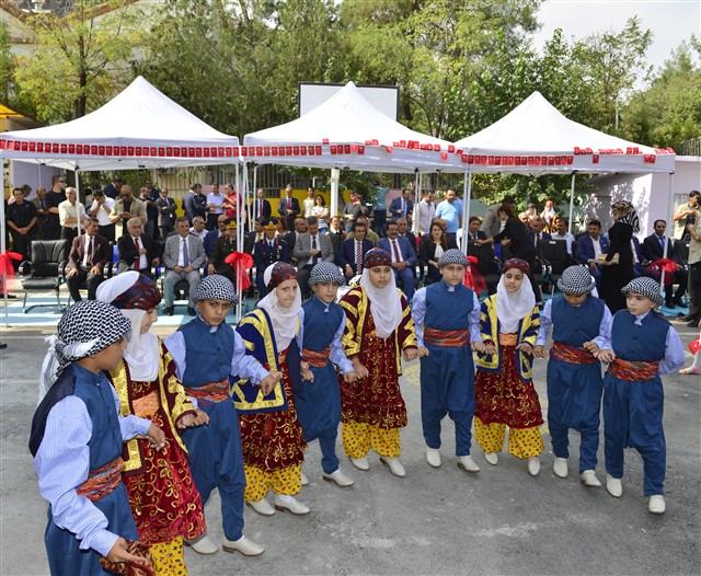 Ergani Ergani Yenişehir İlkokulu Fotoğrafları 1