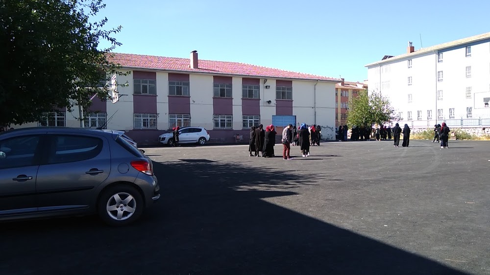 Çınar Kız Anadolu İmam Hatip Lisesi Fotoğrafları 3