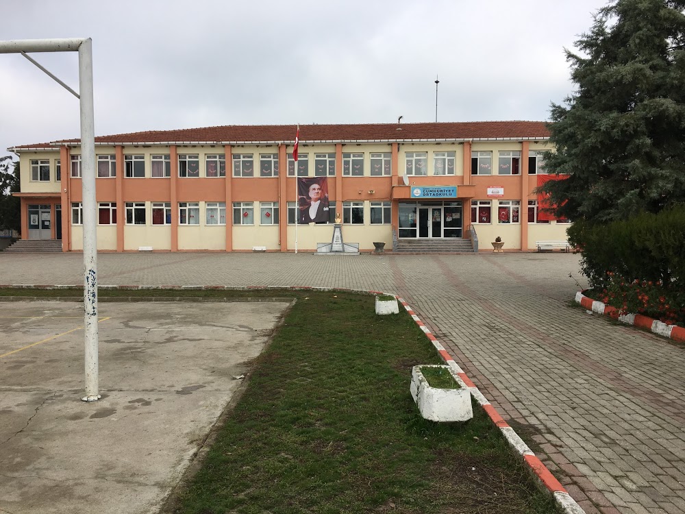 Lalapaşa Cumhuriyet Ortaokulu Fotoğrafları 1