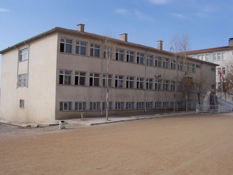 Nahit Ergene İlkokulu Fotoğrafları 1