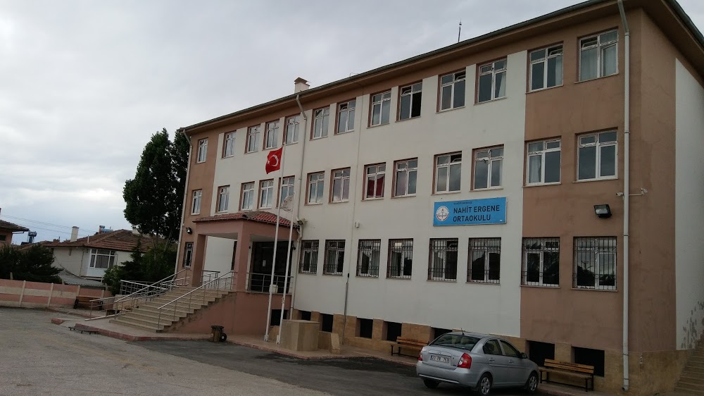 Nahit Ergene Ortaokulu Fotoğrafları 1