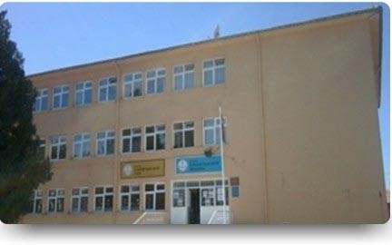 Elmadağ Anadolu Lisesi kampüs fotoğrafı