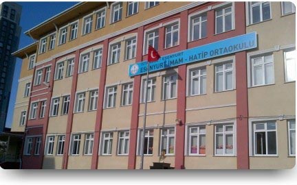 Esenyurt İmam Hatip Ortaokulu kampüs fotoğrafı