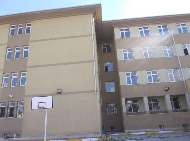Esenyurt Toki Ali Duran Mesleki Ve Teknik Anadolu Lisesi kampüs fotoğrafı
