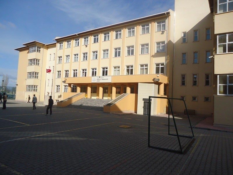 Etimesgut Anadolu İmam Hatip Lisesi kampüs fotoğrafı