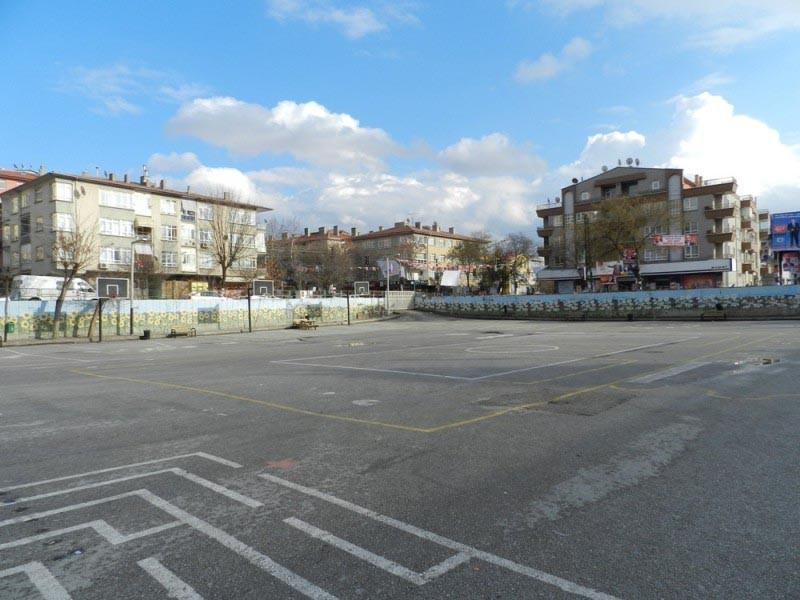 Faik Erbağı Ortaokulu kampüs fotoğrafı