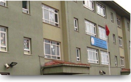 Fatma Gözen Eralp Ortaokulu kampüs fotoğrafı