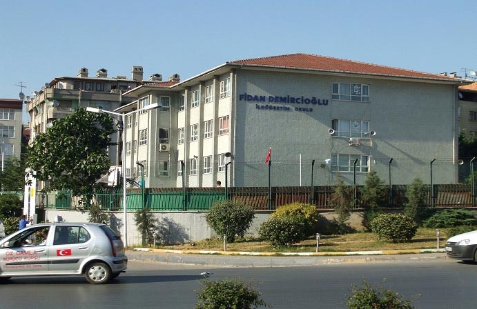 Fidan Demircioğlu İlkokulu kampüs fotoğrafı
