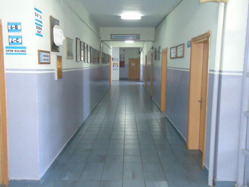 Fındıklı İlkokulu kampüs fotoğrafı