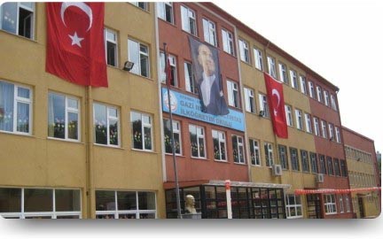Gazi Mustafa Altıntaş İlkokulu kampüs fotoğrafı