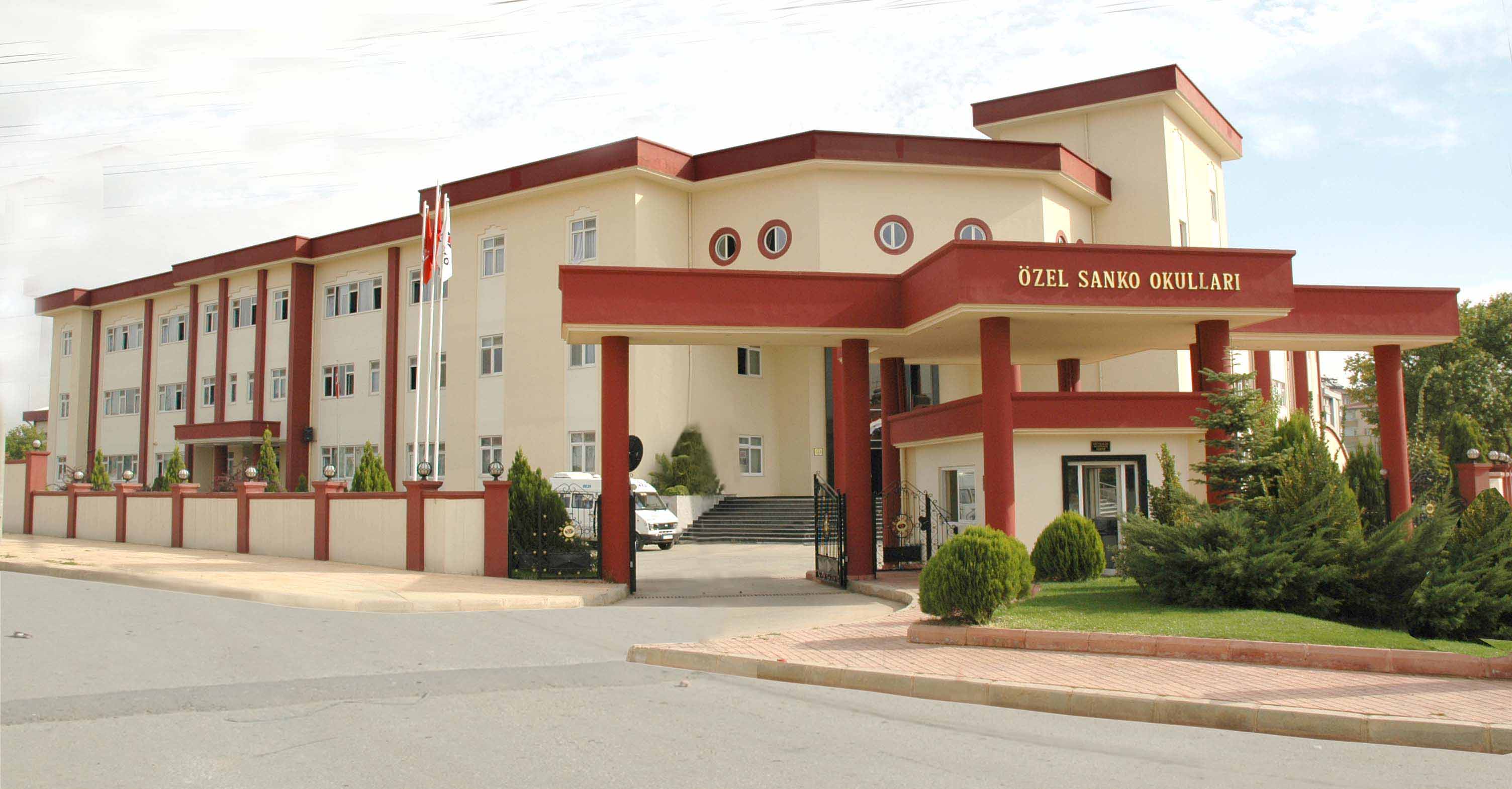 Özel Sanko Ortaokulu kampüs fotoğrafı