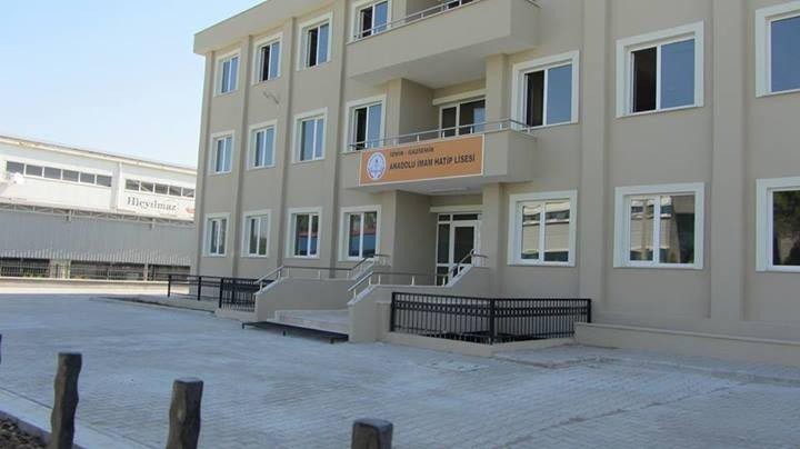 Gaziemir Anadolu İmam Hatip Lisesi kampüs fotoğrafı