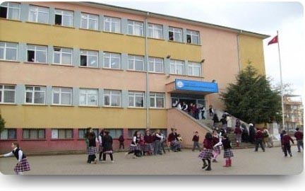Polatlı Genç Osman Ortaokulu kampüs fotoğrafı