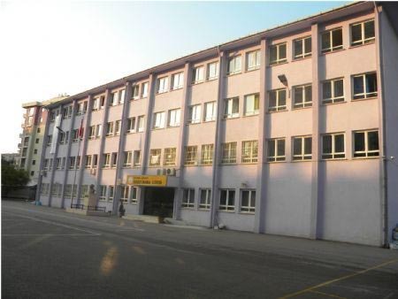 Gözcübaba Anadolu İmam Hatip Lisesi kampüs fotoğrafı