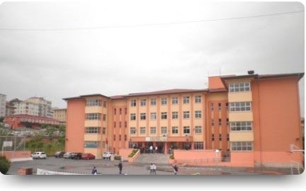 Güngören Gençosman İmkb Çok Programlı Anadolu Lisesi kampüs fotoğrafı