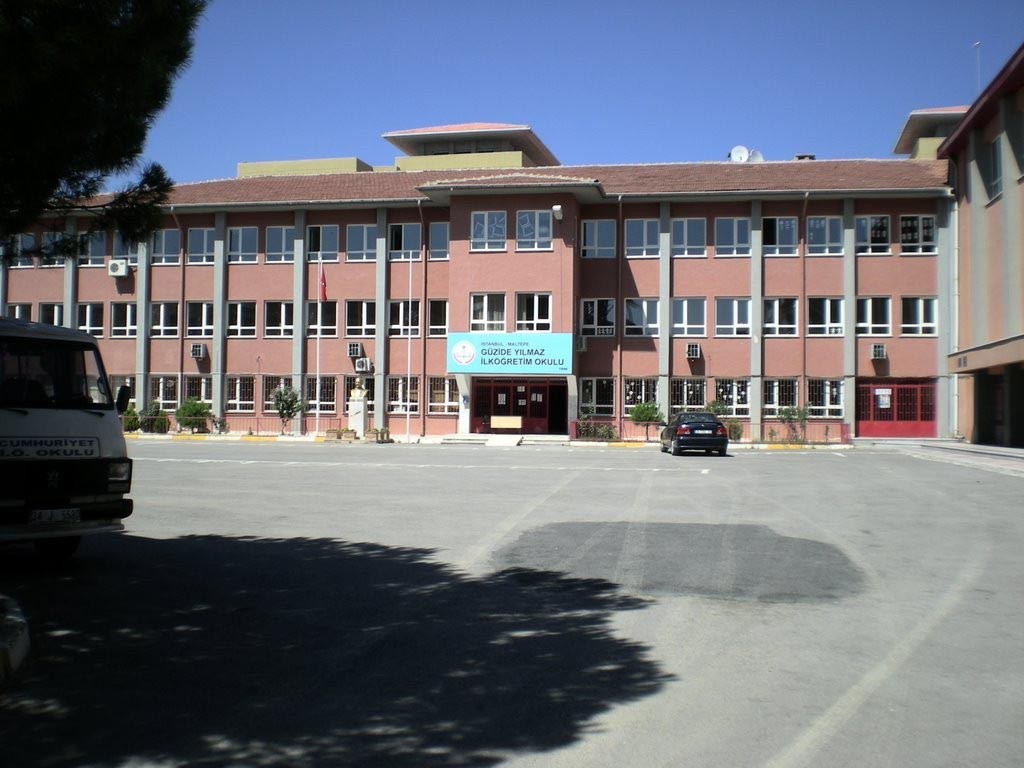 Güzide Yılmaz İlkokulu kampüs fotoğrafı