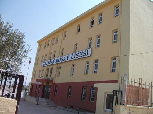 Haldun Koşay Anadolu Lisesi kampüs fotoğrafı