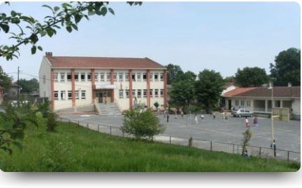 İhsaniye İhsan Akdoğan Ortaokulu kampüs fotoğrafı