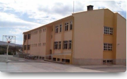 Hamdi Eriş İlkokulu kampüs fotoğrafı