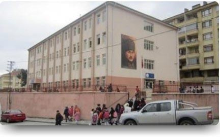 Hun Ortaokulu kampüs fotoğrafı