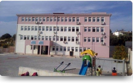 Jülide Akça Ortaokulu kampüs fotoğrafı