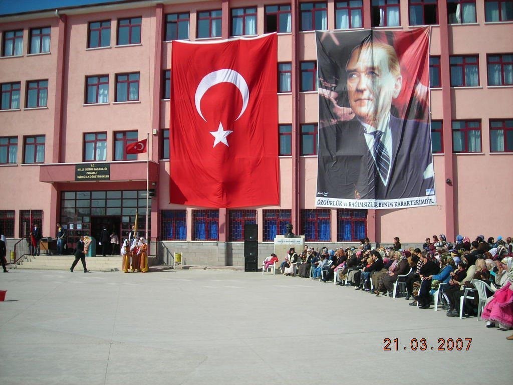 Polatlı İnönü Ortaokulu kampüs fotoğrafı