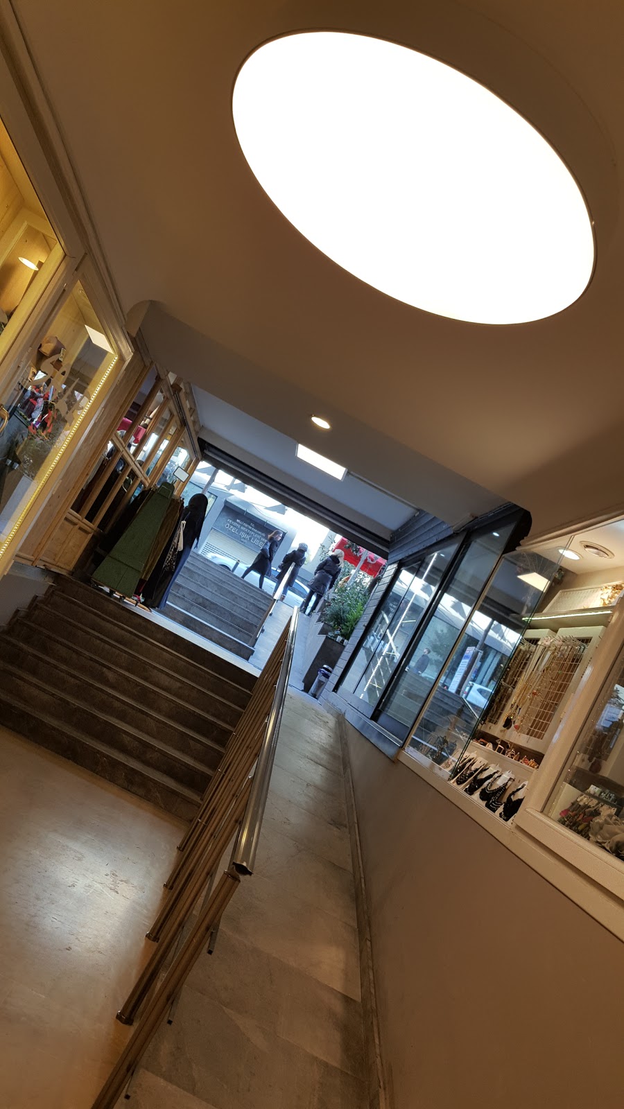 Fmv Işık Okulları Nişantaşı Lisesi Fotoğrafları 6