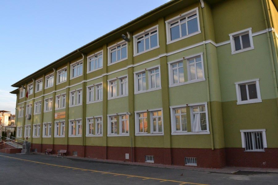 İstanbul Kız Anadolu İmam Hatip Lisesi kampüs fotoğrafı