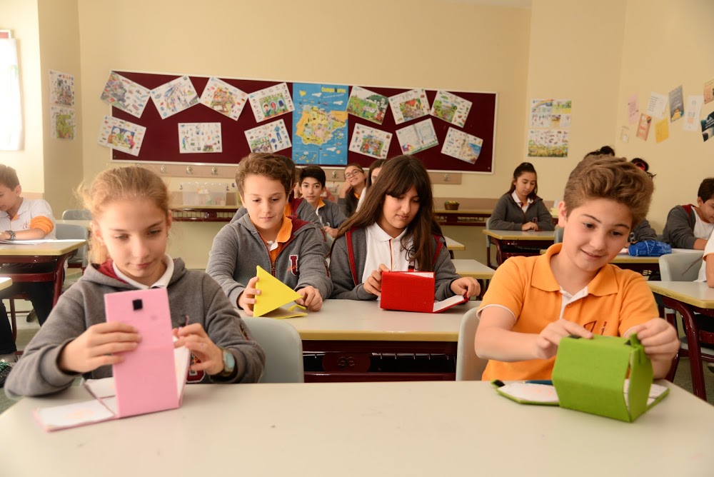 Uğur Okulları Bakırköy Uğur Anadolu Lisesi Fotoğrafları 2