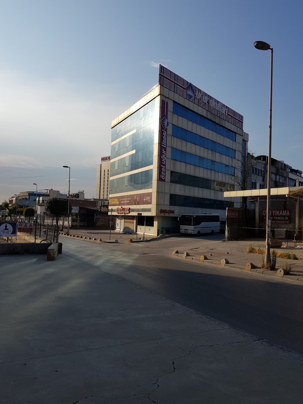 Özel Uğur Okulları Bayrampaşa Uğur Temel Lisesi Fotoğrafları 4