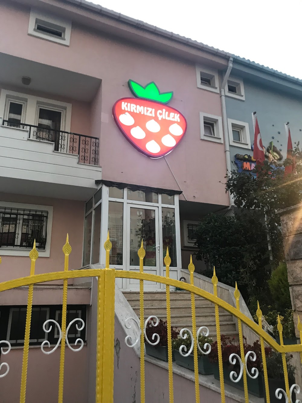 Özel Çilek Çocukevi fotoğraf 3
