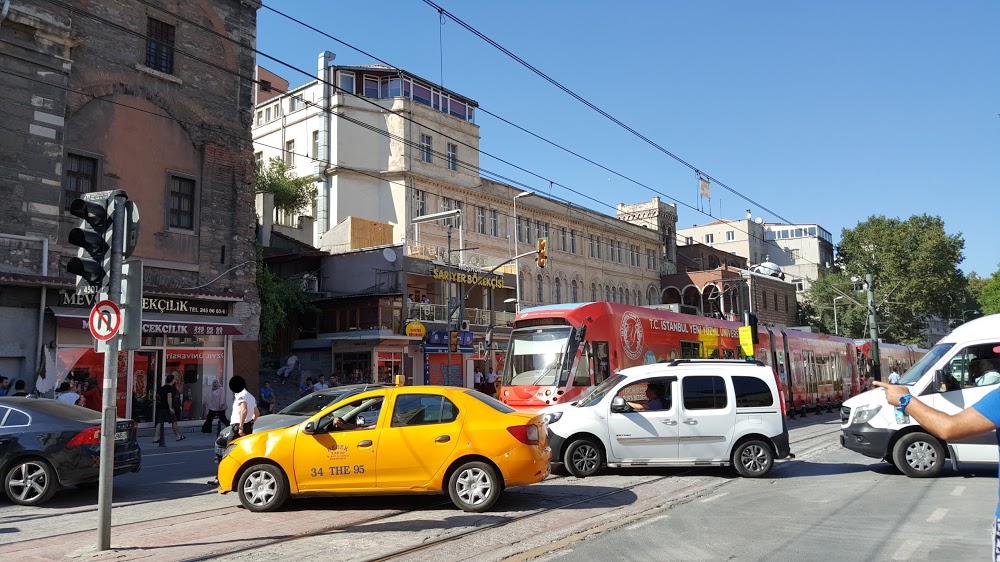 Özel Saint Benoit Fransız Lisesi Fotoğrafları 1