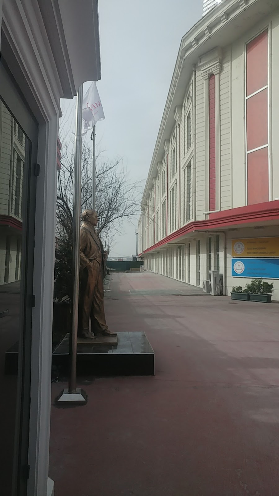 Özel Mektebim Okulları Bahçeşehir İlkokulu fotoğraf 1