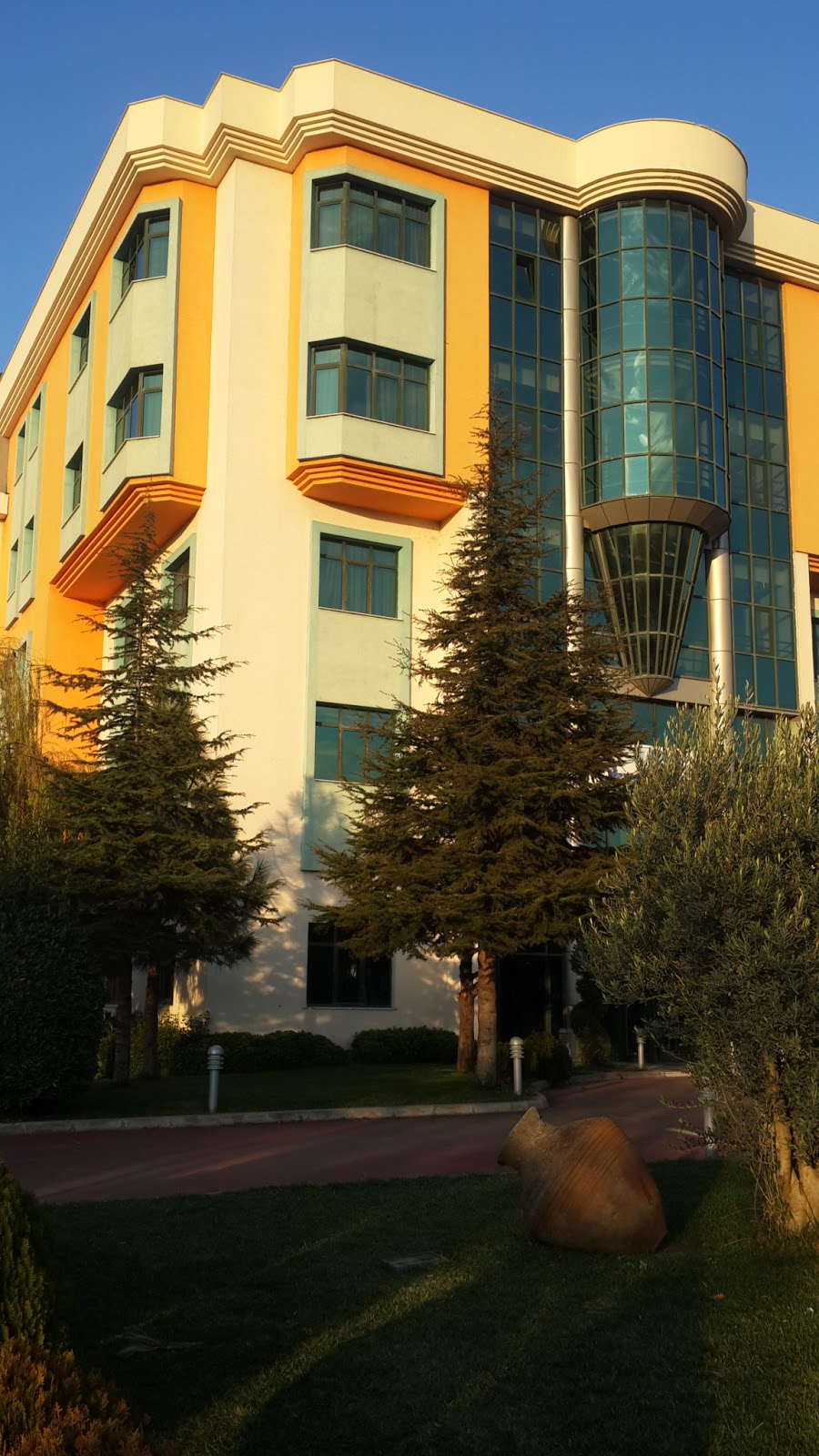 Özel Esenkent Okyanus Koleji GSL ve Spor Lisesi Fotoğrafları 6