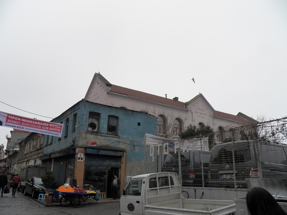 Özel Bezciyan Ermeni Ortaokulu Fotoğrafları 2