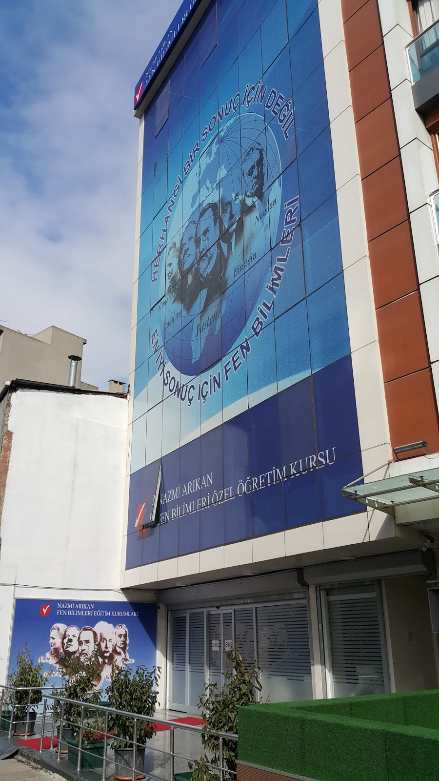 Özel Nazmi Arıkan Fen Bilimleri Okulları Anadolu Lisesi fotoğraf 5