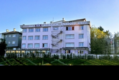 Özel Acıbadem Anadolu Lisesi fotoğraf 1