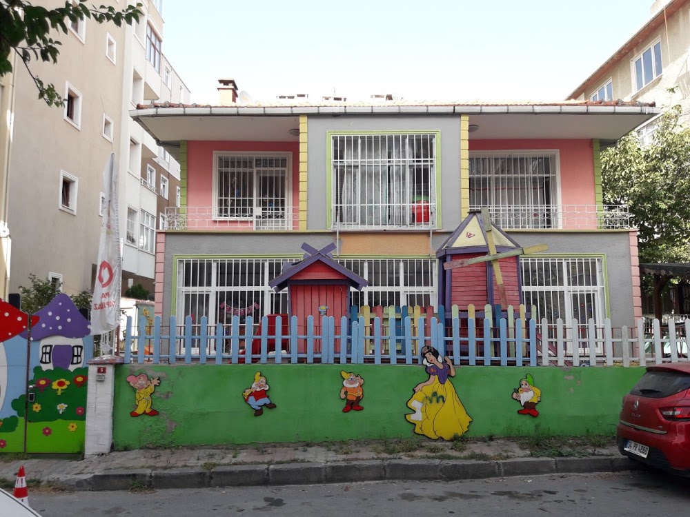 Özel Minik Parlayan Yıldızlar Anaokulu Fotoğrafları 1